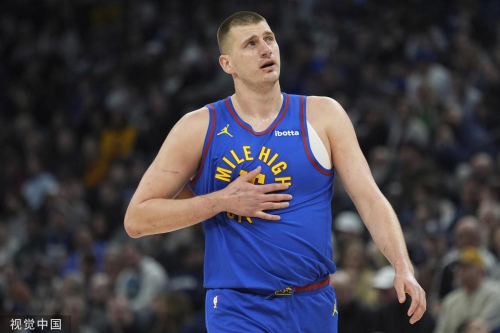 游泳事业的 游泳事业的